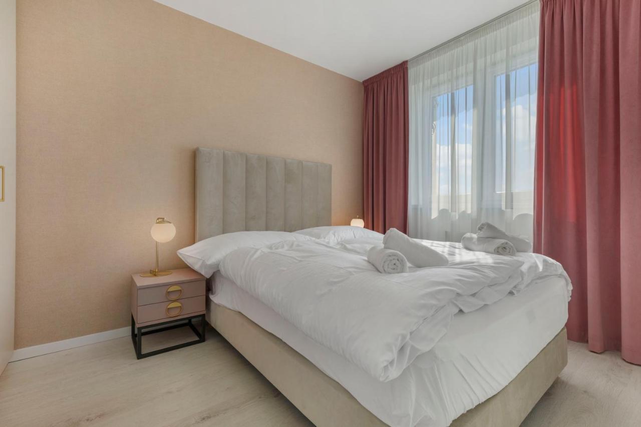 Lam Rose - Ac - Terrace Apartment Bratislava Ngoại thất bức ảnh