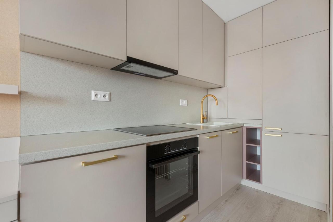 Lam Rose - Ac - Terrace Apartment Bratislava Ngoại thất bức ảnh