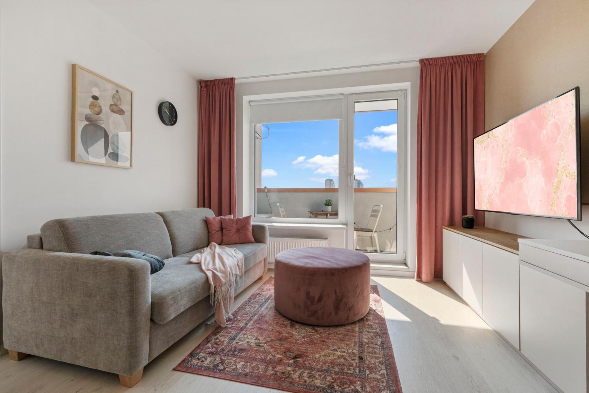 Lam Rose - Ac - Terrace Apartment Bratislava Ngoại thất bức ảnh