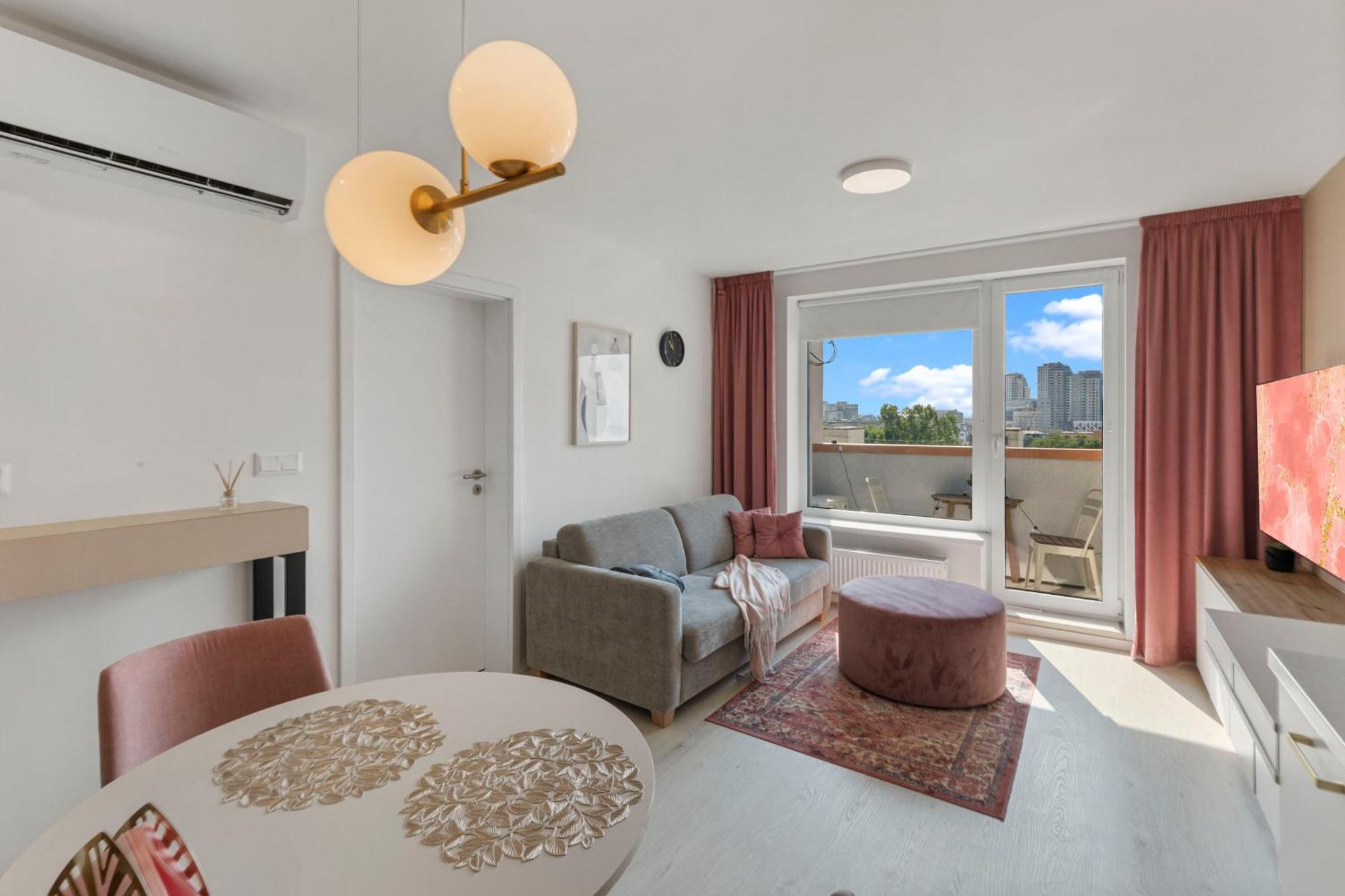 Lam Rose - Ac - Terrace Apartment Bratislava Ngoại thất bức ảnh